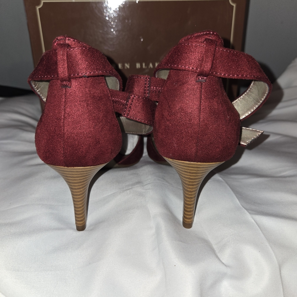 Lauren Blakwell Burgundy Suede Pointed Toe Ankle Strap Heels Pumps Size 8 - Picture 6 of 6